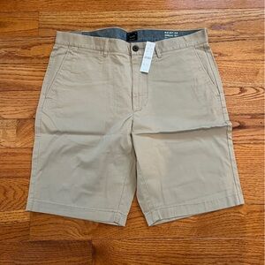 J. Crew Men's 10.5 inch Stretch Chino Short